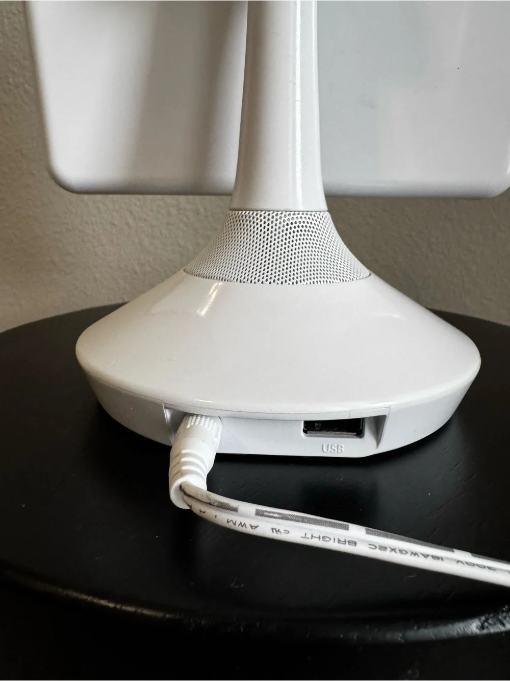iHome White Lighted Bathroom Vanity Mirror with Speaker Base